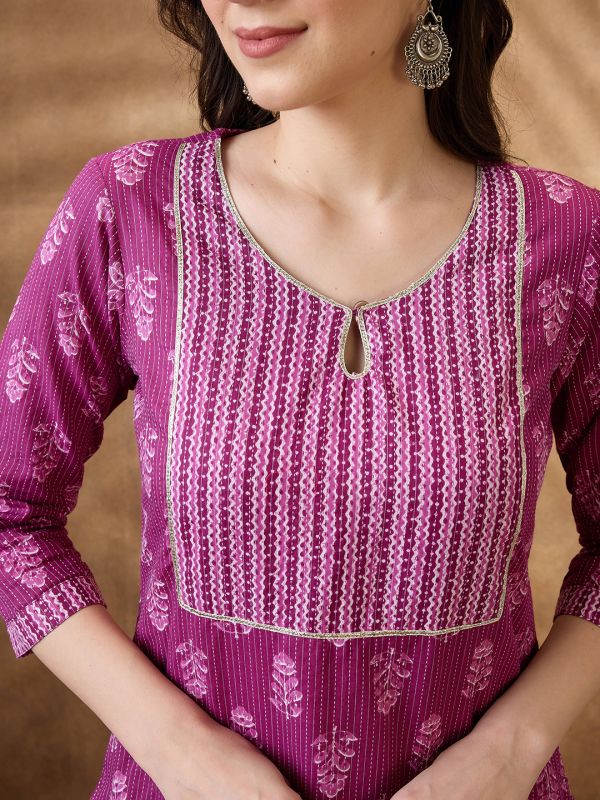 Globus Women Burgundy Keyhole Neck Floral Print Gotta Lace Straight Kurta & Wide Leg Pants Workwear Set