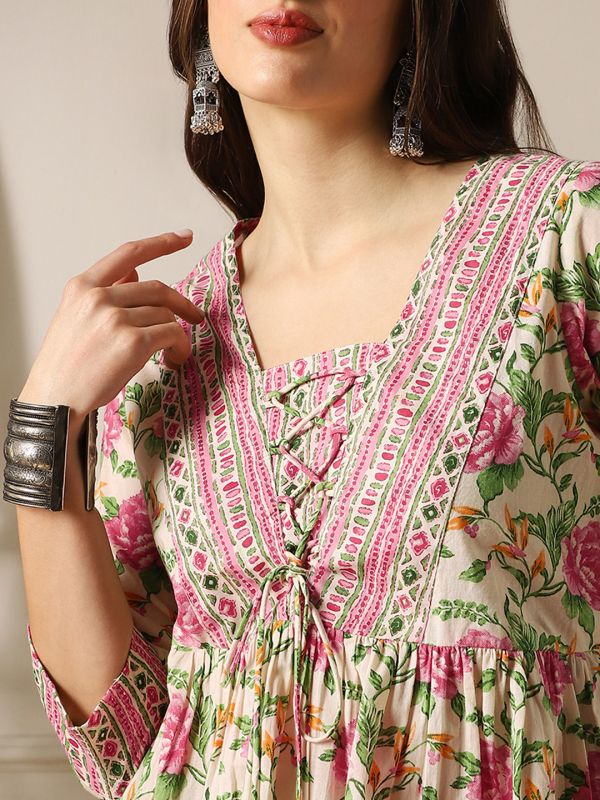 Globus Women Pink V-Neck Floral Print Tie-Up Tassel Detail Gathered Tunic