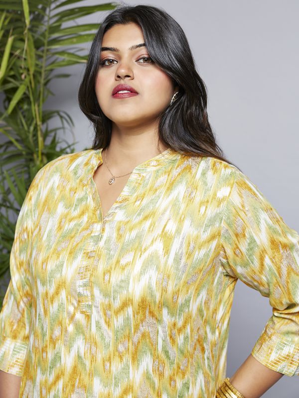Globus Gloplus Women Yellow Mandarin Neck Chevron Print Zari Detail Straight Plus Size Kurta & Wide Leg Pants Workwear Set