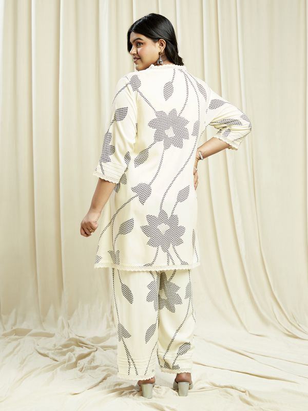 Globus Gloplus Off White V-Neck Floral Print Lace Detail Tunic With Wide Leg Trousers Plus Size Co-Ord Set