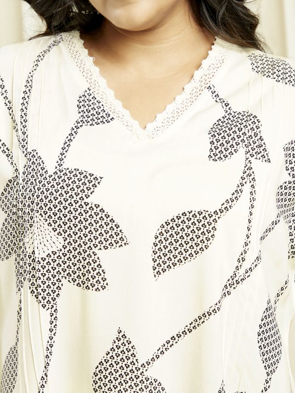 Globus Gloplus Off White V-Neck Floral Print Lace Detail Tunic With Wide Leg Trousers Plus Size Co-Ord Set