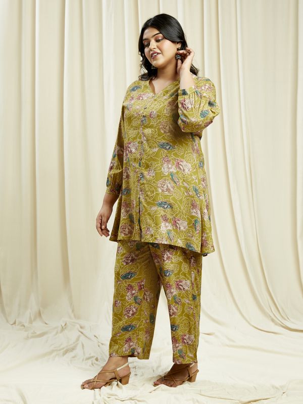 Globus Gloplus Women Yellow V-Neck Floral Print Tunic With Wide Leg Trousers Plus Size Co-Ord Set