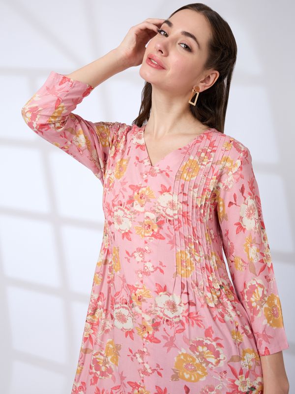 Globus Women Pink V-Neck Floral Print Pleated Front Slit A-Line Workwear Kurta