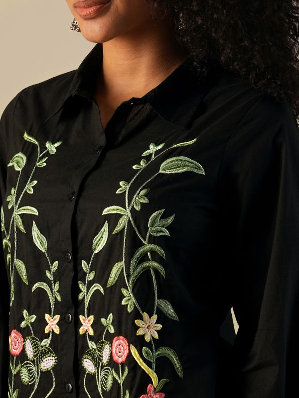 Globus Women Black Shirt Collar Bishop Sleeves Floral Embroidered A-Line Fusion Tunic