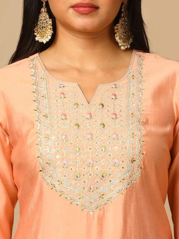 Globus Women Pink Zari Embroidered Yoke Round Neck Straight Calf Length Ethnic Kurta