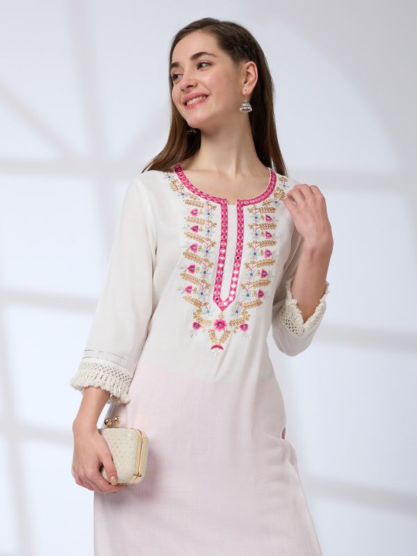 Globus Women Off White Floral Embroidered Yoke Crochet Detail Sleeves Straight Festive Kurta