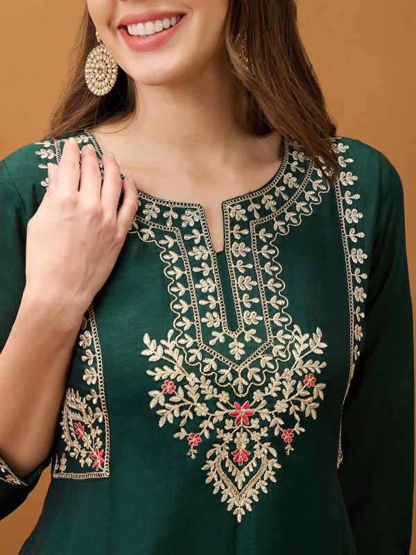 Globus Women Green Floral Embroidered Yoke Detail Round Neck Panelled Anarkali Festive Kurta