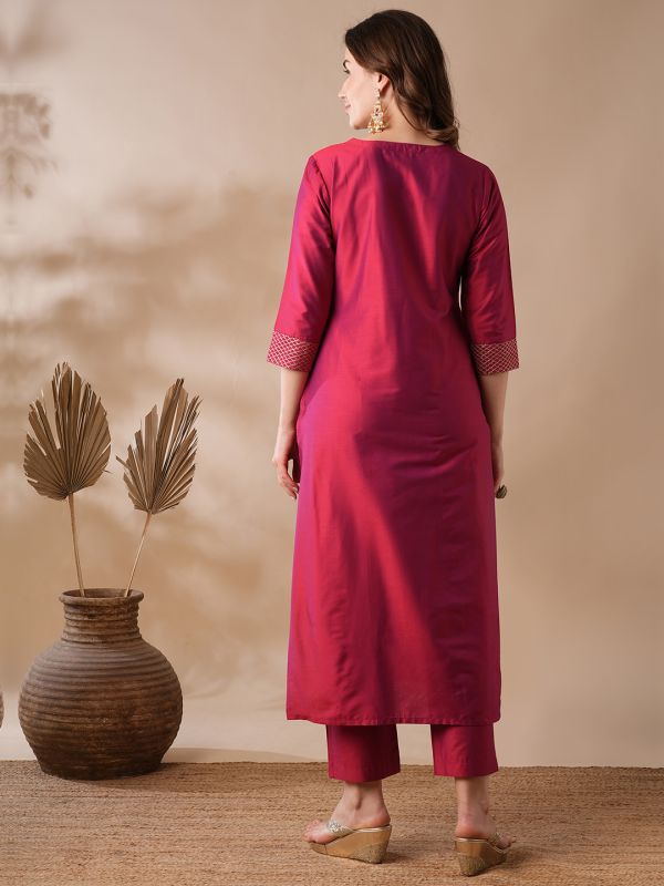 Globus Women Pink Gold Zari Embroidered V-Neck Straight Kurta & Elasticated Pants Workwear Set