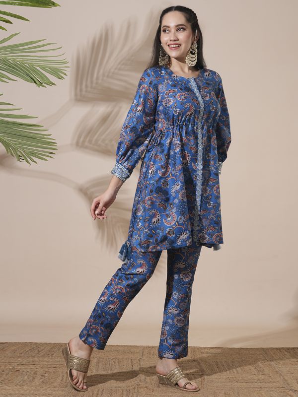Globus Women Blue Round Neck Floral Print Drawstring Detail Tunic With Mid-Rise Narrow Pants Fusion Co-Ord Set