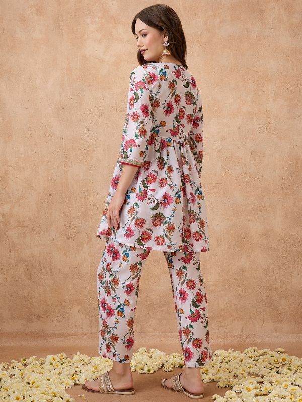 Globus Women White V-Neck Gotta Patti Floral Print Tunic with Wide Leg Pants Festive Co-Ord Set