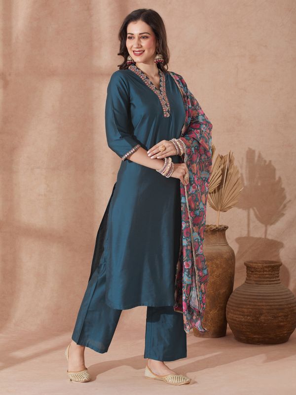 Globus Women Teal Embroidered V-Neck Straight Kurta With Trouser & Paisley Printed Sequin Lace Dupatta Festive Set