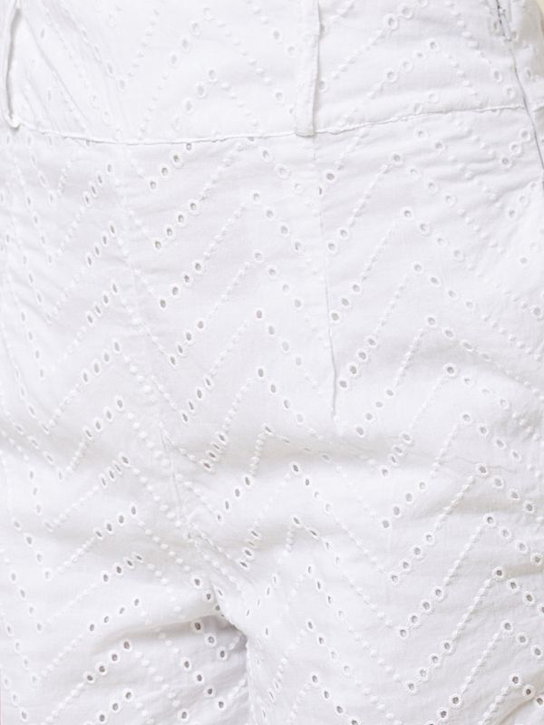 Globus Women White Chevron Schiffli High-Rise Cotton Shorts