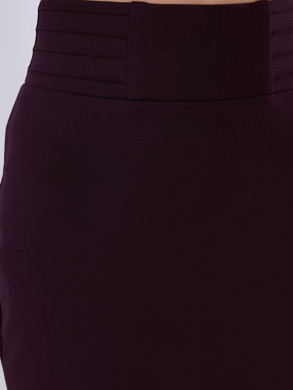 Globus Women Burgundy Mid Rise Pintuck Waist Back Slit Pencil Midi Skirt