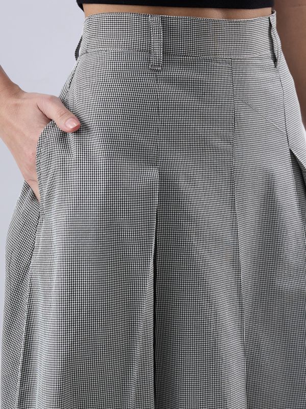 Globus Women Black Micro Checks Printed High Rise Pleated Flared Maxi Skirt with Belt Loops