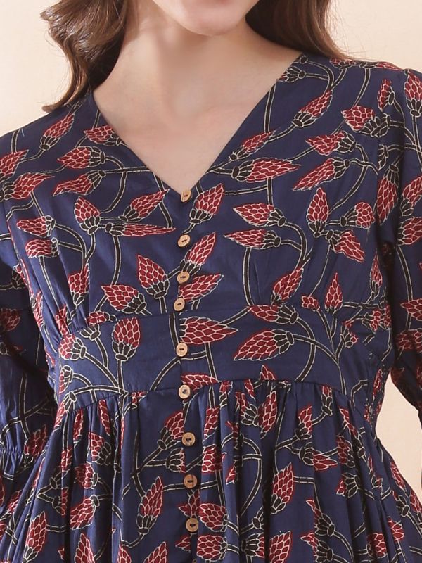 Globus Women Blue V-Neck Floral Print Bishop Sleeve Smocked Detail Fit and Flare Midi Dress