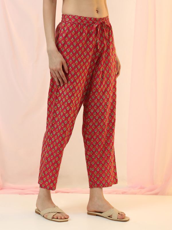 Globus Women Pink Collared Neck All Over Floral Print Thread Work Detail Straight Shirt Style Kurta with Pants Set