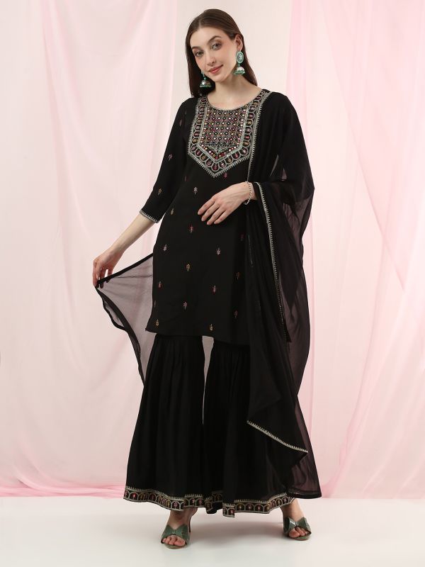 Globus Women Black Round Neck Sequinned & Mirror Embroidered Yoke Back Tie-Up Kurti With Pants & Dupatta Festive Set