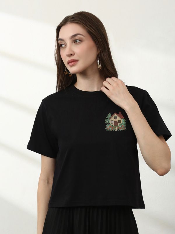 Globus Women Black Round Neck Short Sleeves Graphic Print Crop T-Shirt