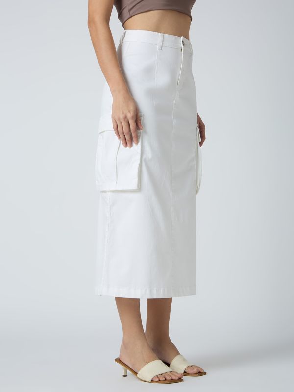 Globus Women White Stretchable Solid Mid-Rise Straight Fit Midi Cargo Skirt