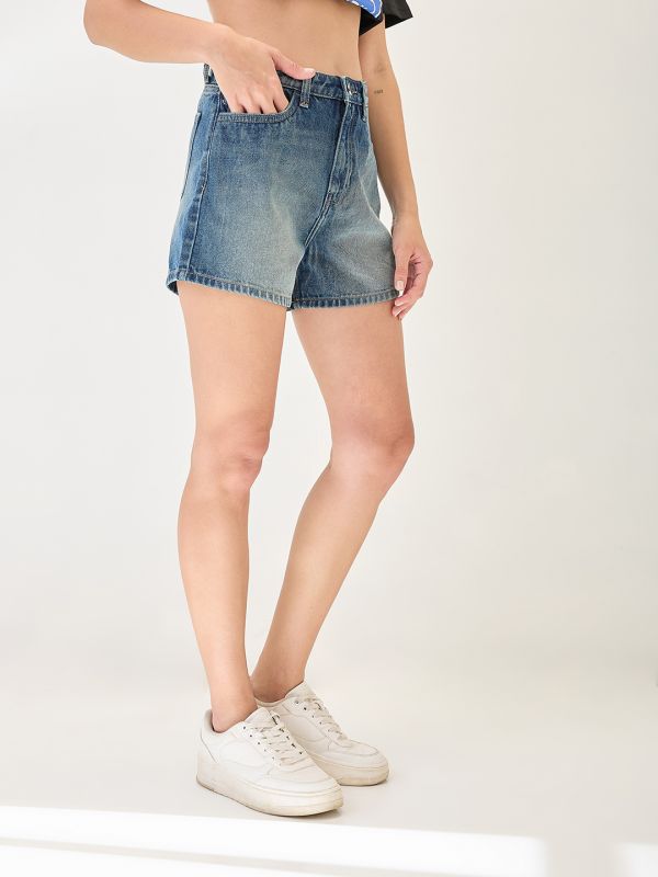 Globus Women Med Blue Slim Fit Mid-Rise Above Knee Denim Shorts