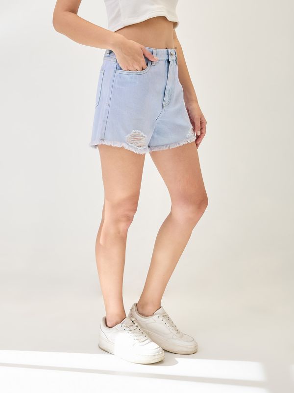 Globus Women Light Blue Slim Fit Mid-Rise Distressed & Frayed Hem Denim Shorts