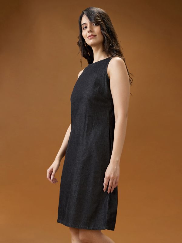 Globus Women Black Round Neck Sleeveless Solid Knee Length A-Line Dress