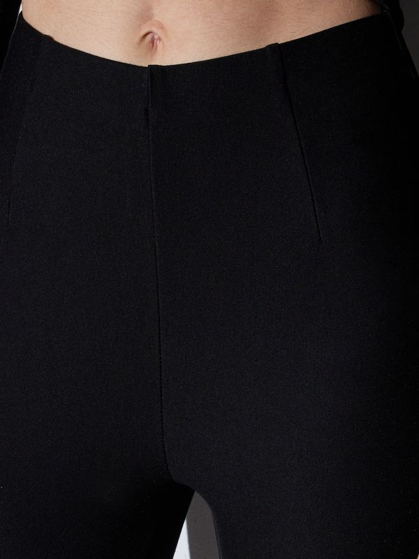 Globus Women Black Mid-Rise Solid Stretchable Skinny Fit Formal Trousers