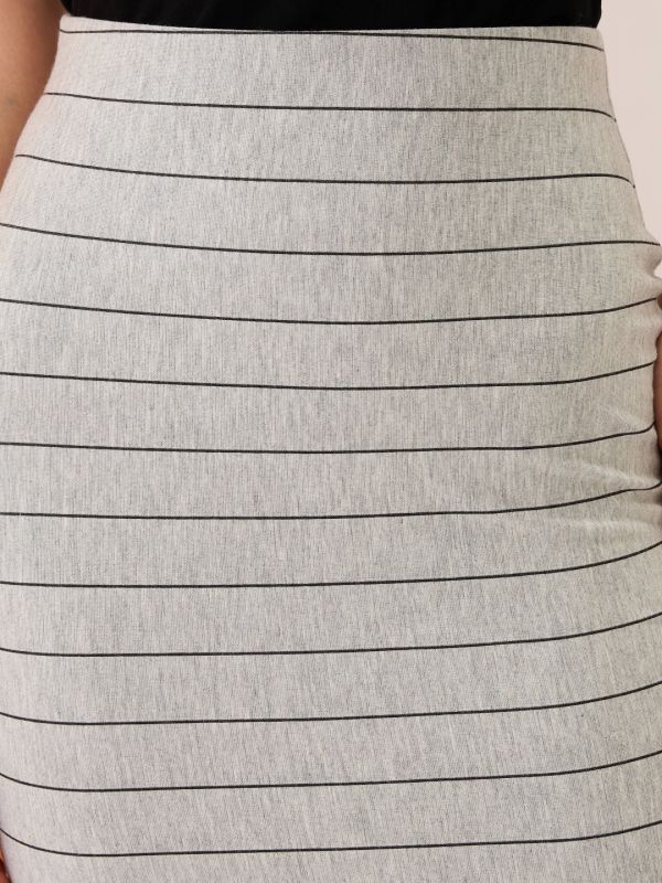 Globus Women Grey Striped Mid-Rise Stretchable Maxi Pencil Skirt