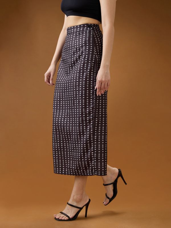 Globus Women Black & White Digital Parallel Print Mid-Rise Back Slit Straight Midi Skirt