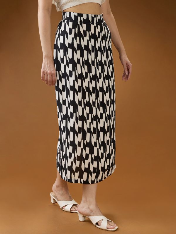 Globus Women Black & White Abstract Mid-Rise Back Slit Straight Midi Skirt