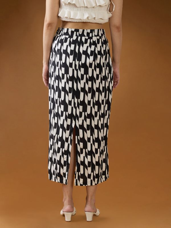 Globus Women Black & White Abstract Mid-Rise Back Slit Straight Midi Skirt