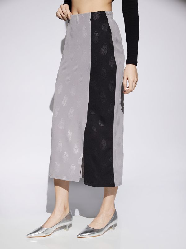Globus Women Grey & Black Paisley Print Mid Rise Front Slit Midi Skirt