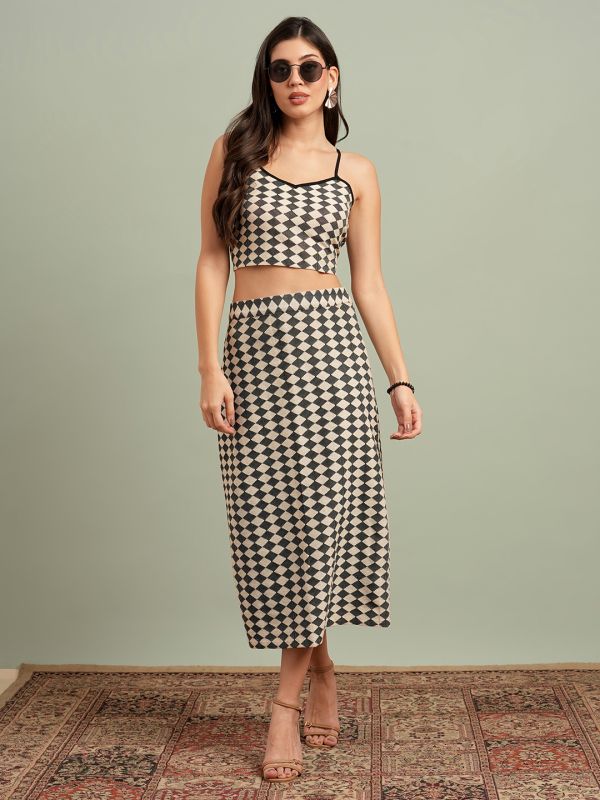 Globus Women Black V-Neck Shoulder Strap Abstract Print Crop Top with Skirt Resort Co-Ord Set