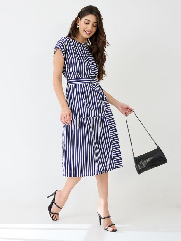 Globus Women Blue Round Neck Extended Sleeves Striped Gathered A-Line Midi Dress With Belt