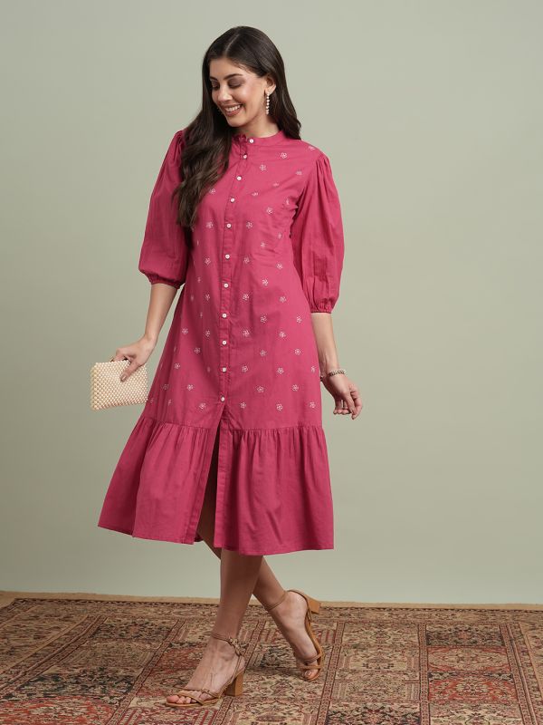 Globus Women Pink Round Neck Puff Sleeves Floral Embroidered Tiered Flared Hem Midi A-Line Dress