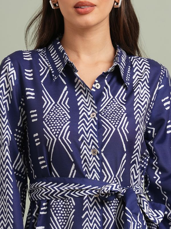 Globus Women Blue Collared Neck Cuffed Sleeves Ethnic Print Maxi Workwear Shirt Dress With Belt