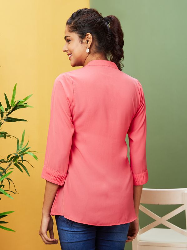 Globus Women Coral Solid Casual Mandarin Collar Top