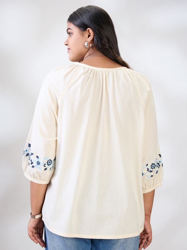 Globus Gloplus Women White Round Keyhole Neck Embroidered Raglan Sleeves Plus Size Workwear Top