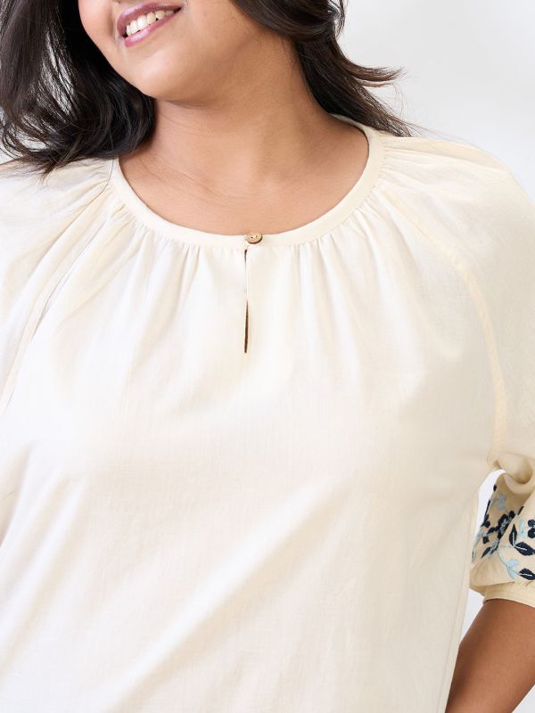Globus Gloplus Women White Round Keyhole Neck Embroidered Raglan Sleeves Plus Size Workwear Top