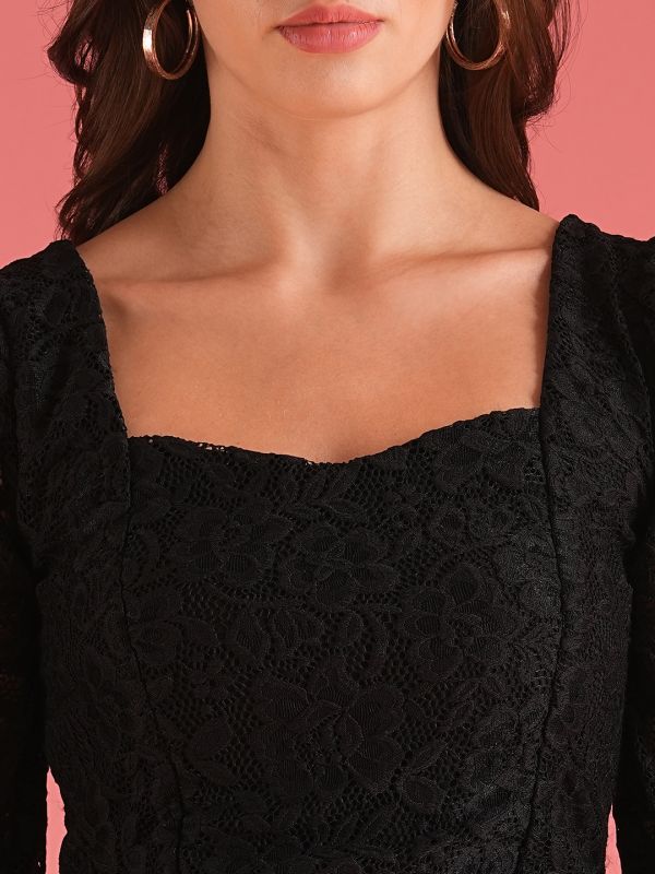 Globus Women Black Stretchable Sweetheart Neck Puff Sleeves Lace Self Design Sheath Party Dress