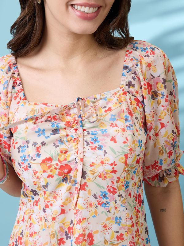 Globus Women White Allover Floral Printed Square Neck Puff Sleeves Ruched Detail Georgette Ruffle Hem Mini Party Dress