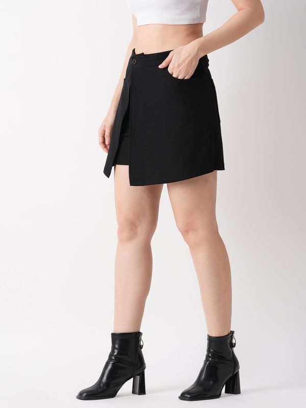 Globus Women Black Regular Fit Mid-Rise Skort