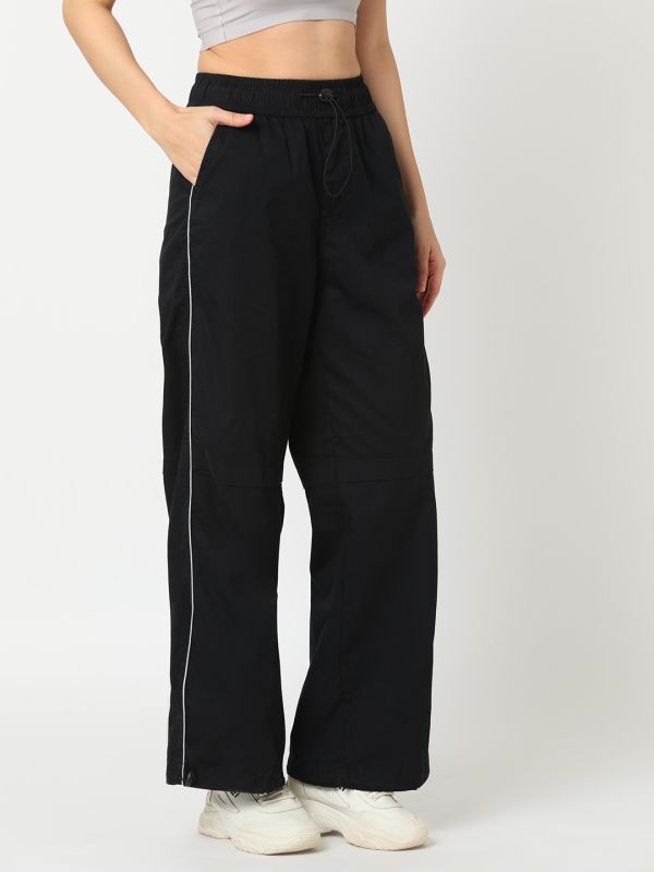 Globus Women Black Washed Cargo With Contrast Piping and Adjustable Toggle